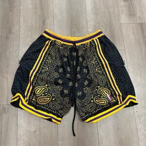 Trillest Collect and Select Kobe Bryant Black Mamba Shorts size Large L B21